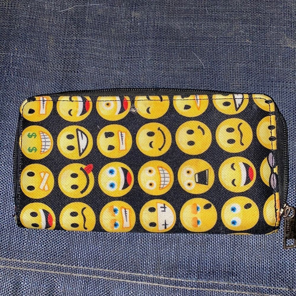 Emoji wallet
